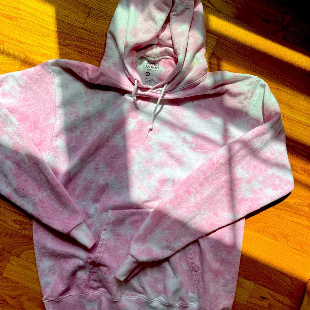 Pink Artist Union tie dye hoodie size medium! 💕